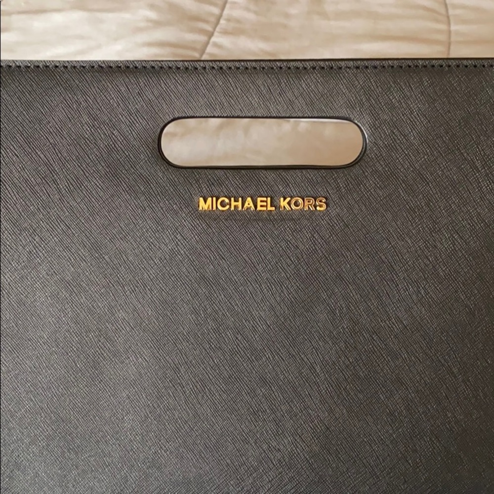 Purse - Picture 4 of 4